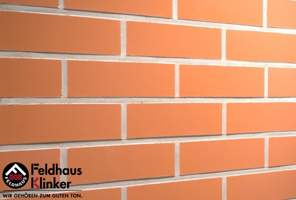 Клинкерная фасадная плитка Feldhaus Klinker R220 Terracotta liso гладкая NF9, 240*9*71 мм